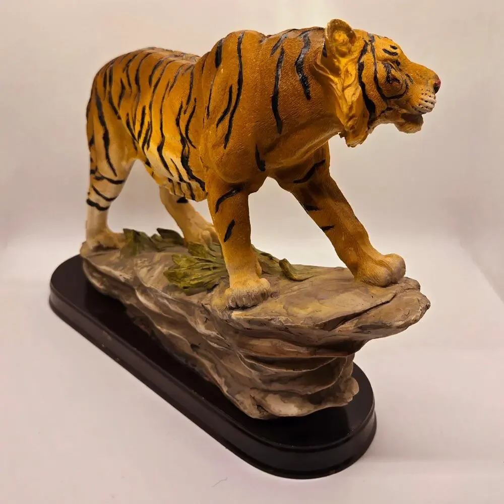 VINTAGE “THE MIRELLA COLLECTION” BENGAL TIGER STATUE – SLATE ROCK ON WOOD BASE